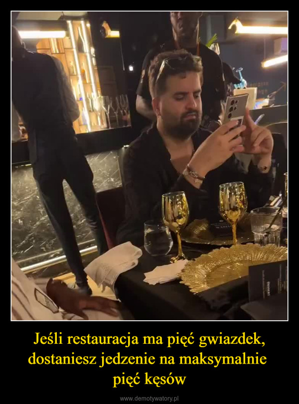 Jeśli restauracja ma pięć gwiazdek, dostaniesz jedzenie na maksymalnie pięć kęsów –  